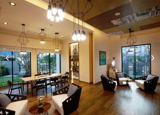 Escent Condominium Чиангмай Экстерьер фото