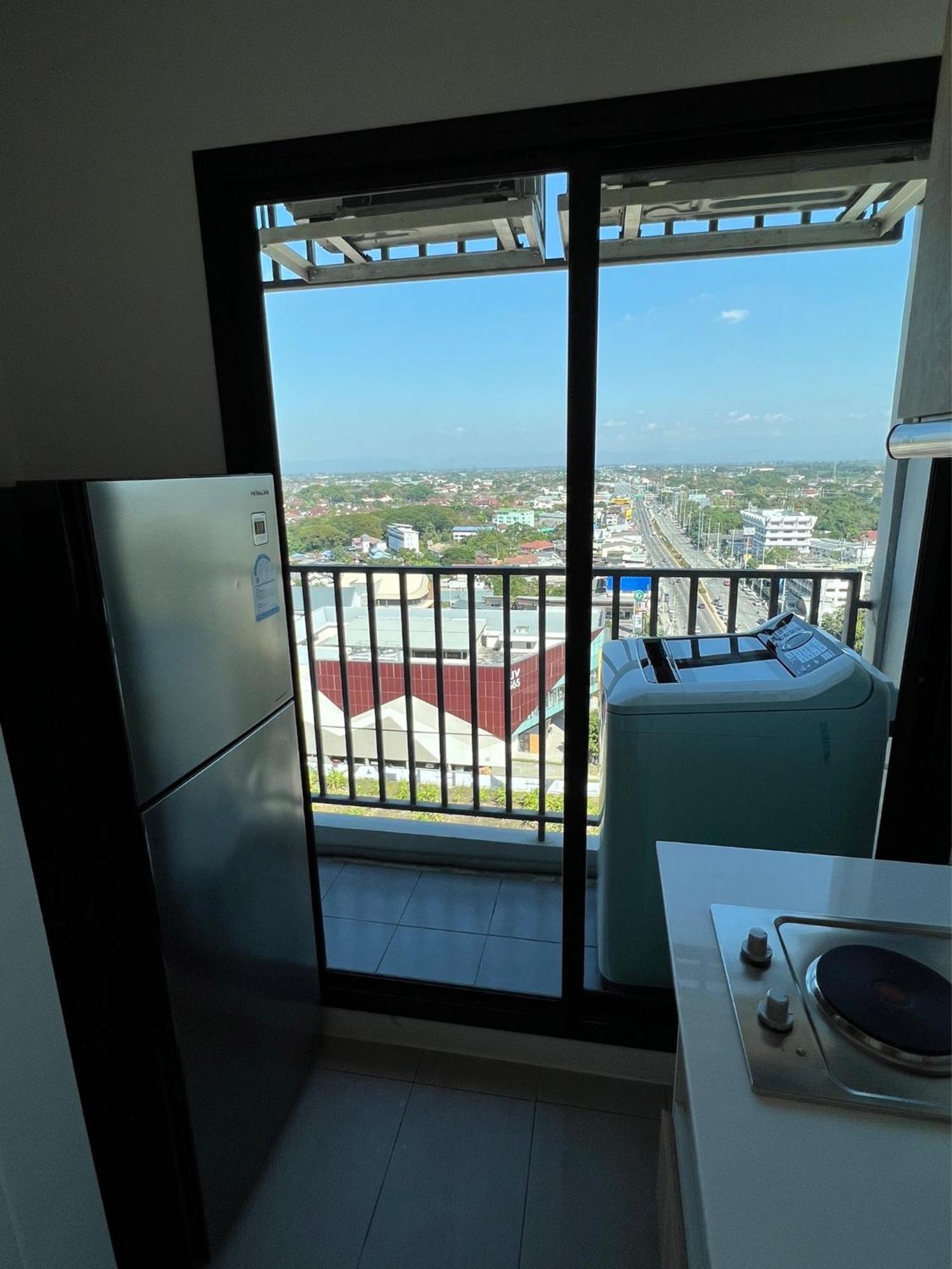 Escent Condominium Чиангмай Экстерьер фото